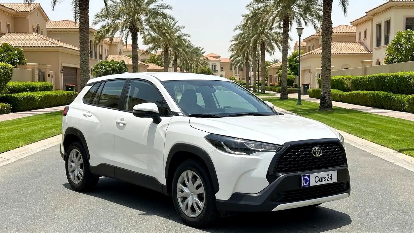 نمای دیگر تویوتا کرولا کراس XL 2023