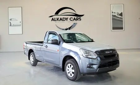 نمای دیگر ایسوزو دی-مکس 1.9D 2025