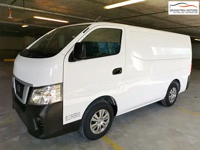 نمای دیگر نیسان اوروان NV350 2021