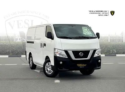 نمای دیگر نیسان اوروان NV350 2022