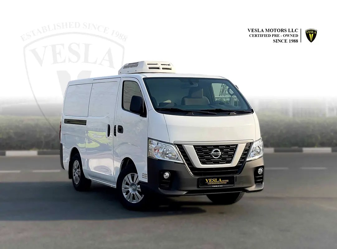 نمای دیگر نیسان اوروان NV350 2020