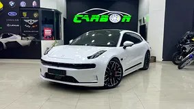زیکر 001 پریمیوم AWD 2023