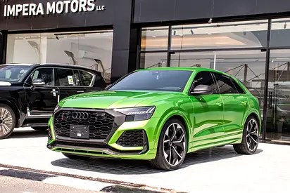 نمای دیگر آئودی RS Q8 4.0 TFSI کواترو کاربن بلک ادیشن 2022