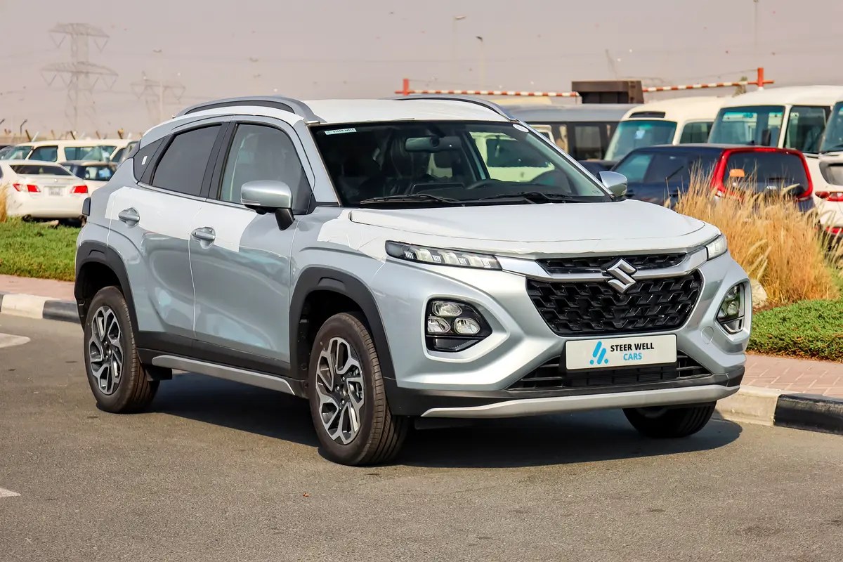 نمای دیگر سوزوکی فرونکس 1.5 GLX 2025
