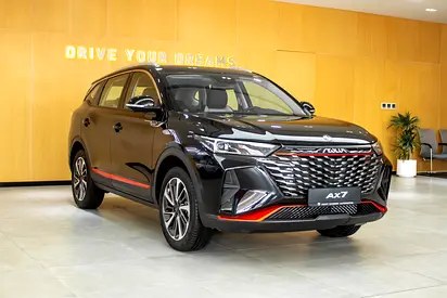 نمای دیگر دانگ فنگ AX7 E2 2025