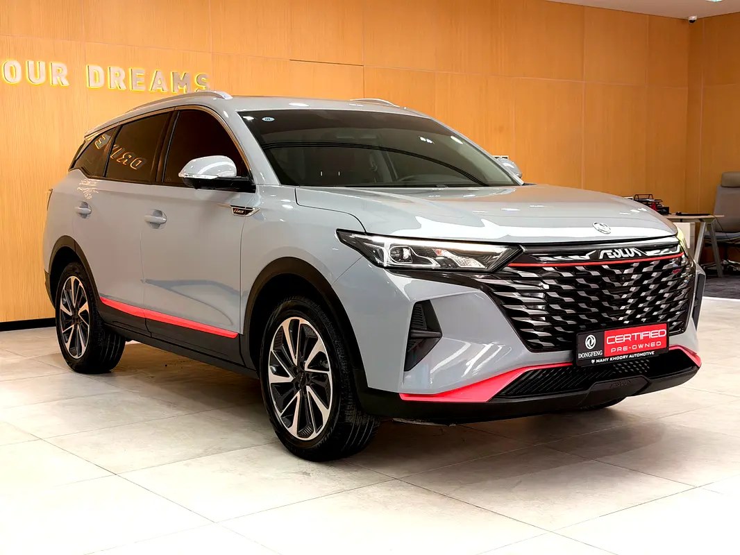 نمای دیگر دانگ فنگ AX7 E2 2025