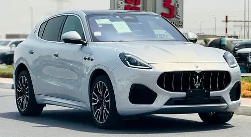 نمای دیگر مازراتی گریکاله مودنا 2023