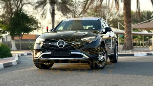 نمای دیگر مرسدس بنز GLC کوپه GLC 300 AMG 4MATIC 2026