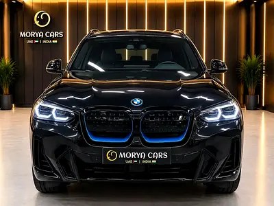 نمای دیگر بی ام و iX3 eDrive M اسپرت 2023