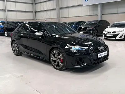 نمای دیگر آئودی S3 2.0 TFSI کواترو 2023