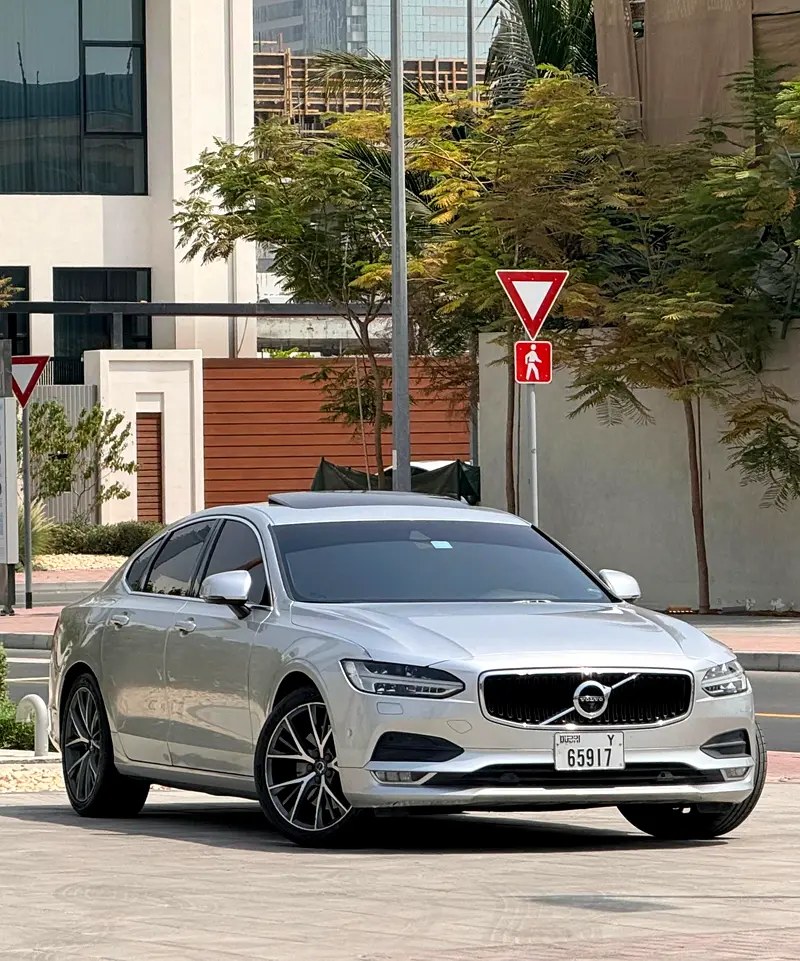 نمای دیگر ولوو S90 T6 AWD Inscription 2018
