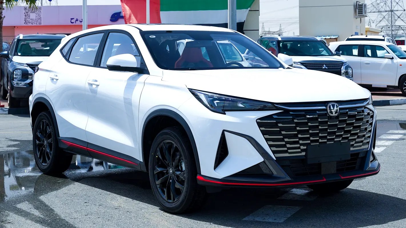 نمای دیگر چانگان X5 Plus پایونیر 2025