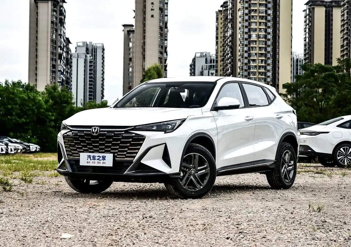 نمای دیگر چانگان X5 Plus اوتر 2026