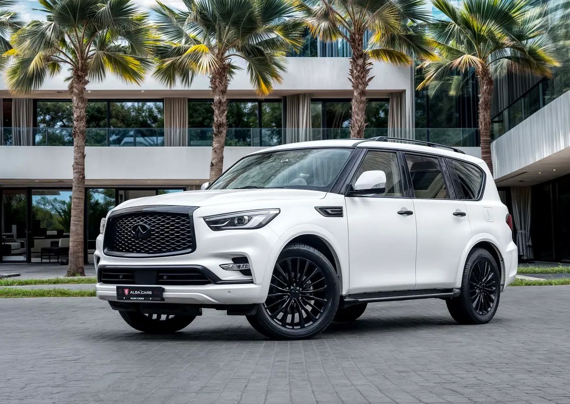 نمای دیگر اینفینیتی QX80 بلک ادیشن 2023