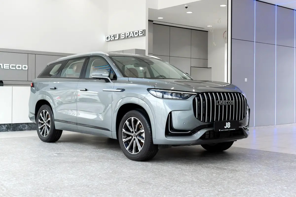 نمای دیگر جیکو J8 لوکس 2026