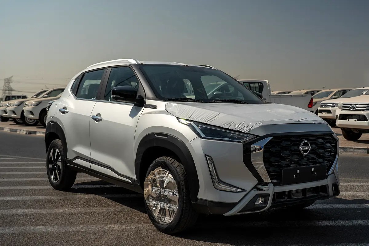 نمای دیگر نیسان مگنایت SV 2026