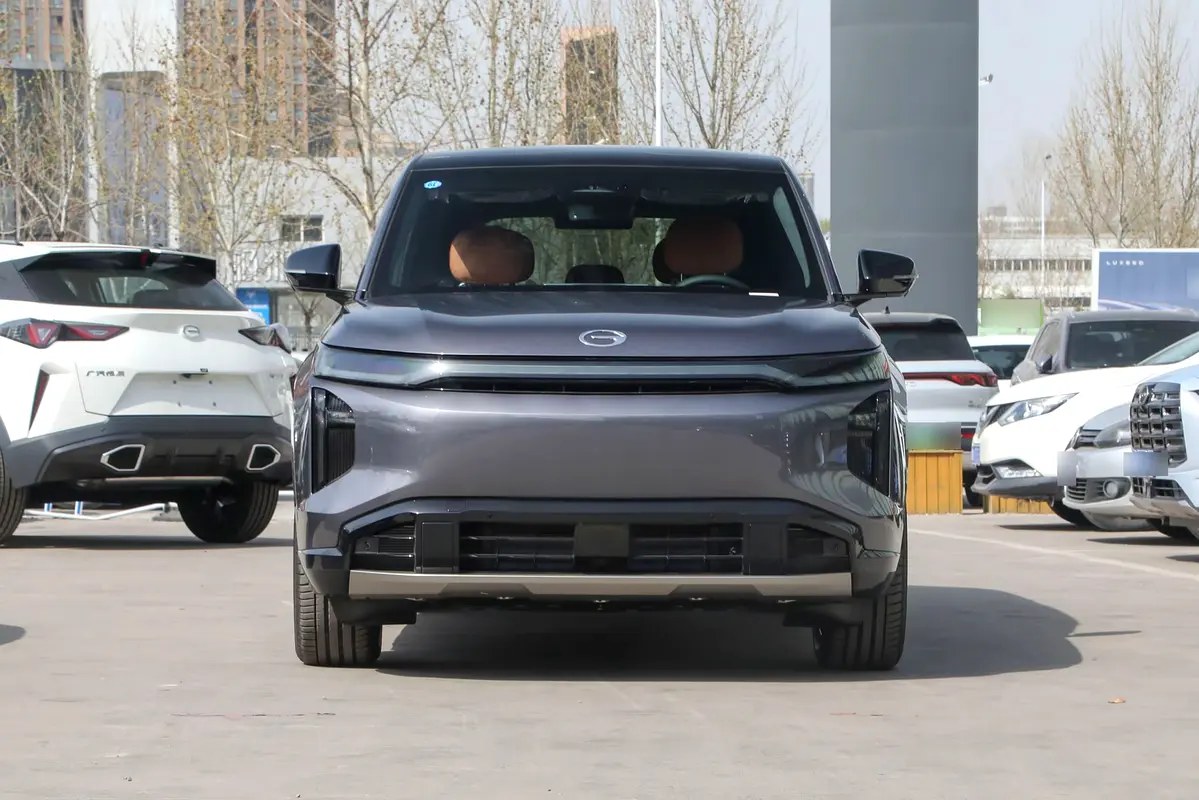 نمای دیگر جی ای سی S7 دیگر 2025