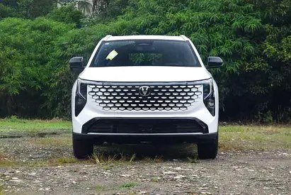 نمای دیگر چانگان CS55 پلاس پریمیوم 2026