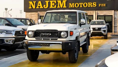 نمای دیگر تویوتا لندکروزر سری 70 LC 71 LX 2026