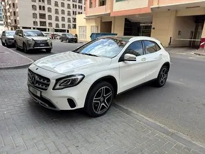 نمای دیگر مرسدس بنز کلاس GLA GLA 250 4MATIC 2018