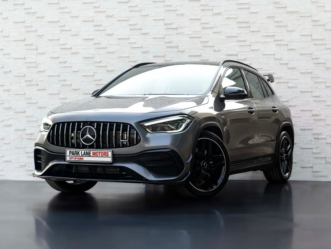 نمای دیگر مرسدس بنز GLA کلاس GLA 35 AMG 4MATIC 2022