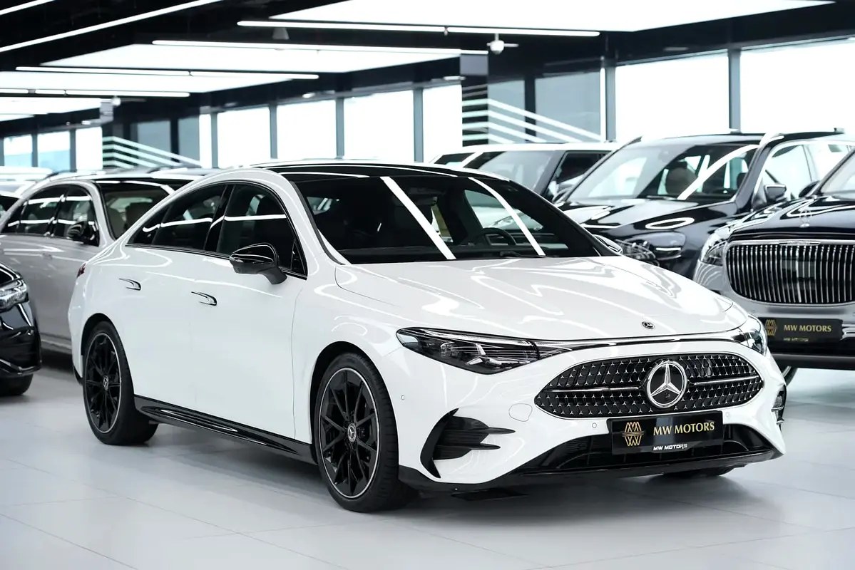 نمای دیگر مرسدس بنز کلاس CLA 200 2027
