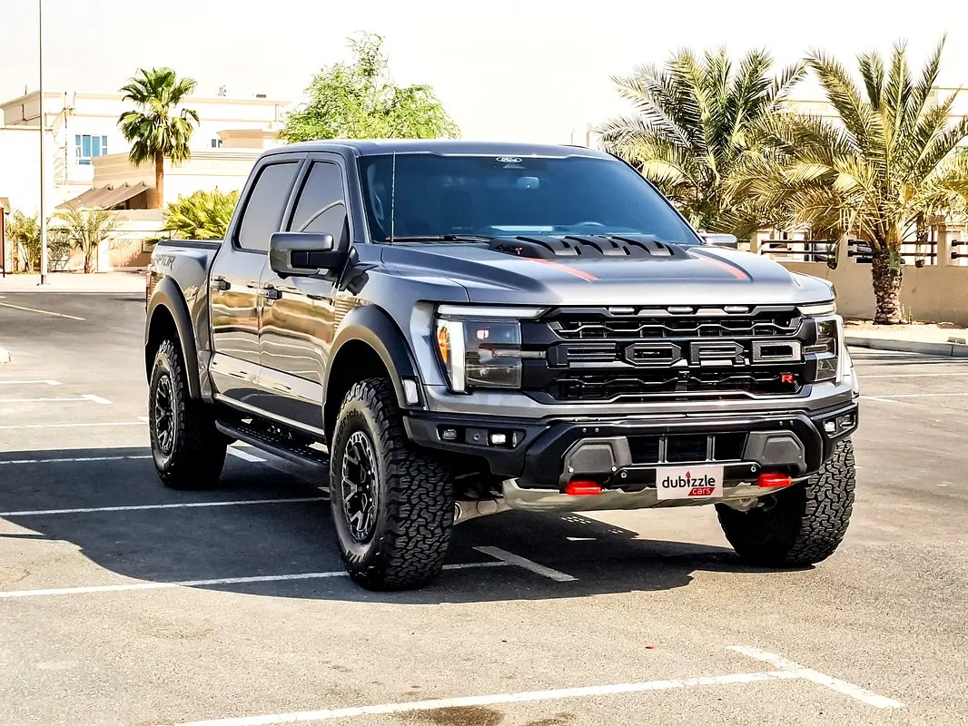 نمای دیگر فورد F-150 رپتور R 2024