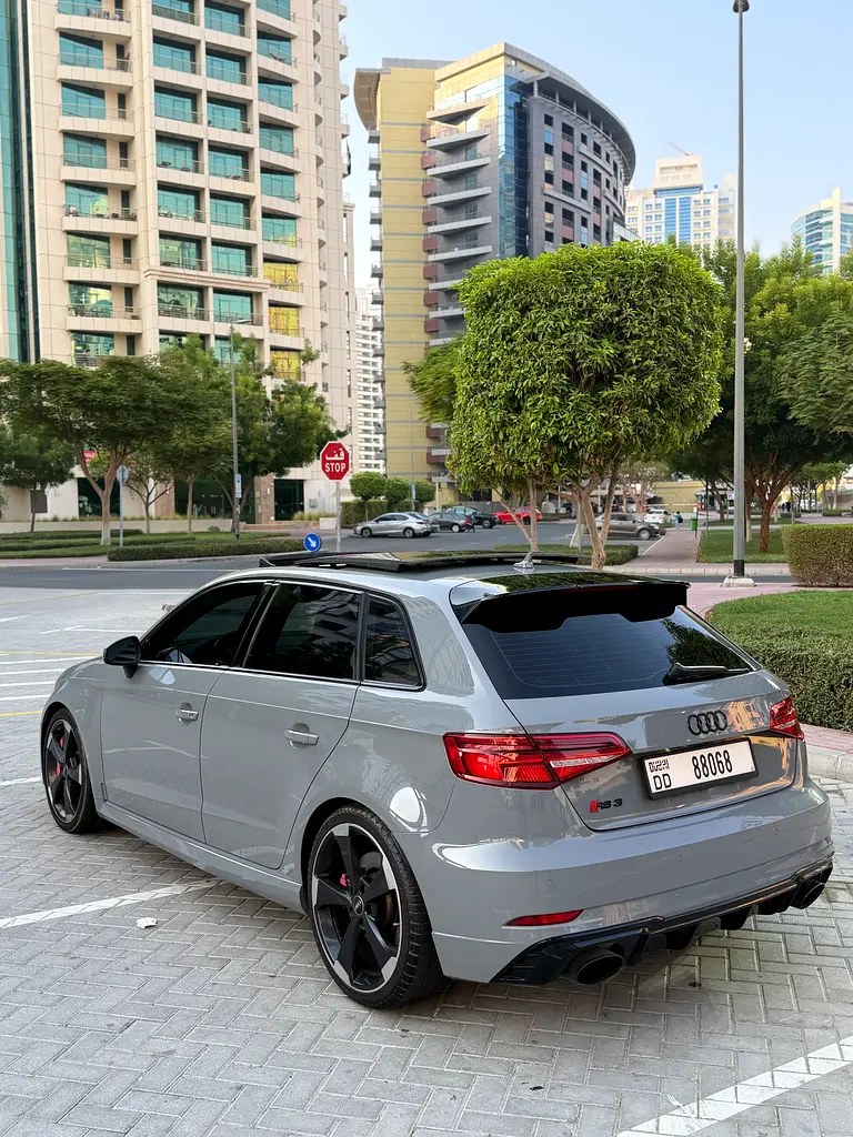 نمای دیگر آئودی RS3 2.5 TFSI کواترو 2018
