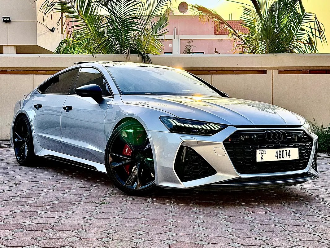 نمای دیگر آئودی RS7 4.0 TFSI پرفورمنس 2021