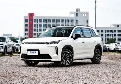 نمای دیگر آیون i60 ادونسد 2025