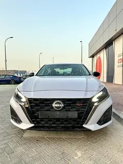 نیسان آلتیما SR 2024