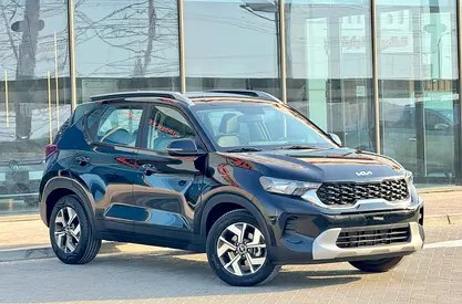 نمای دیگر کیا سونت EX 2023