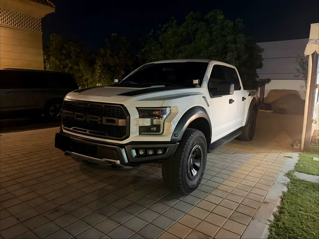 نمای دیگر فورد F-150 رپتور 2017