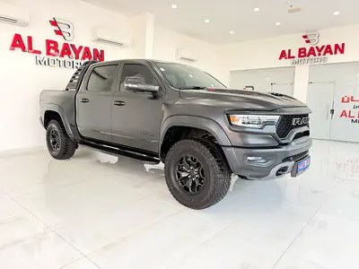 نمای دیگر دوج رام 1500 SRT-10 2023