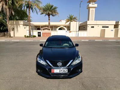 نمای دیگر نیسان آلتیما SV 2016