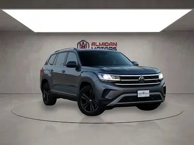 نمای دیگر فولکس واگن ترامونت هایلاین 2022