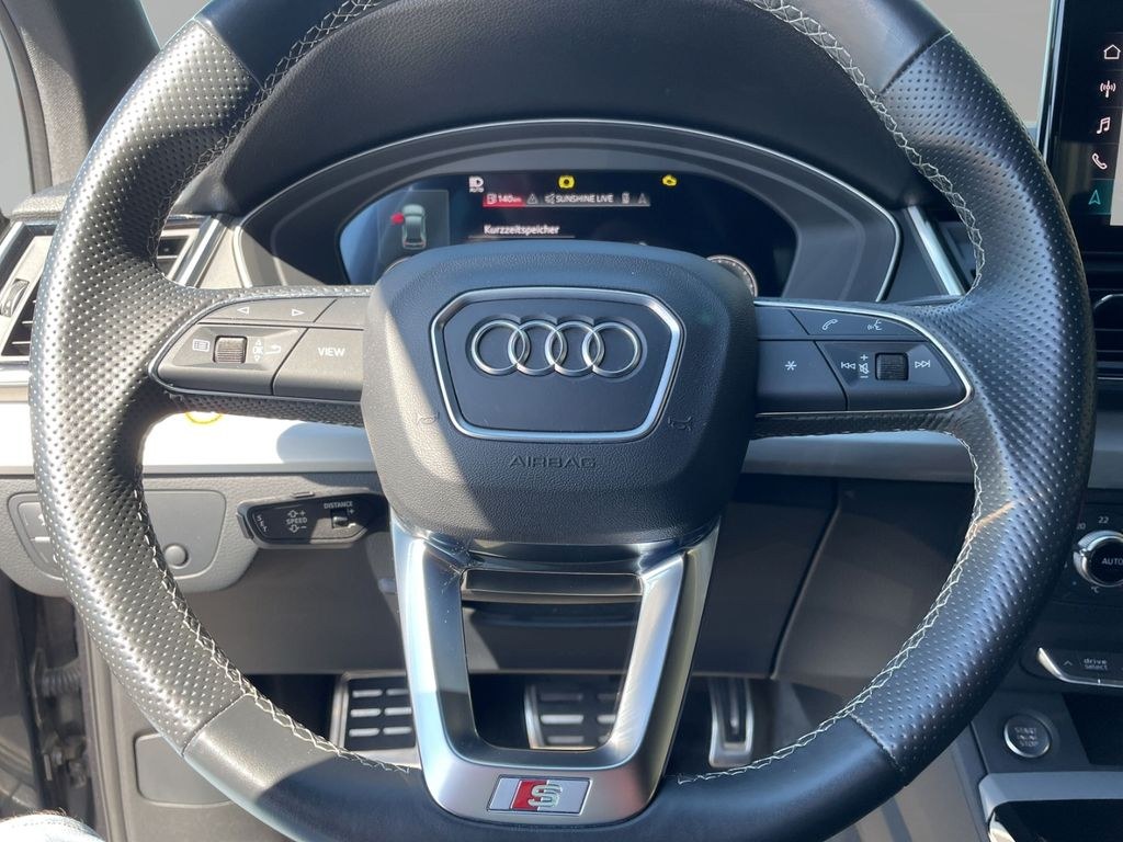 نمای دیگر آئودی Q5 40 TDI اس لاین کواترو LED AHK دوربین مموری