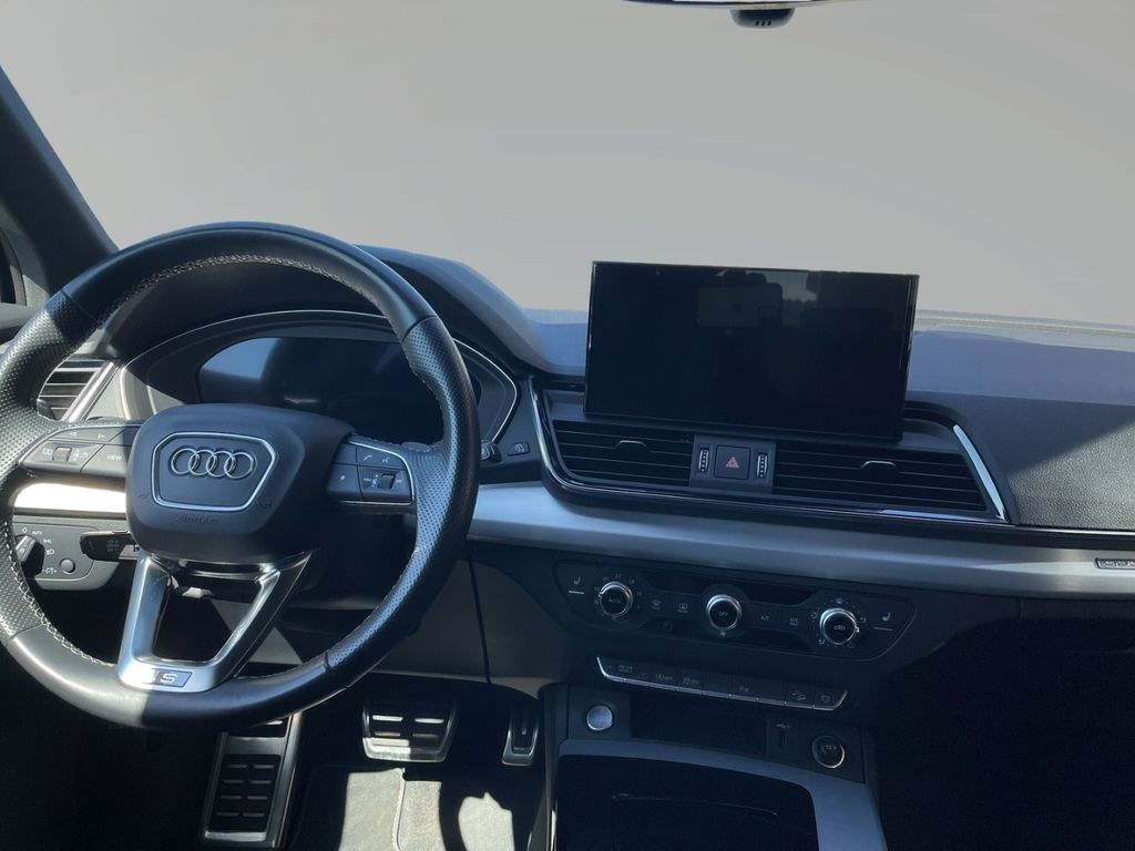 نمای دیگر آئودی Q5 40 TDI اس لاین کواترو LED AHK دوربین مموری