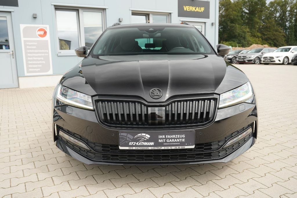 نمای دیگر اشکودا سوپرب کامبی اسپورت لاین 2.0 TDI DSG*ویرچوال*دوربین*