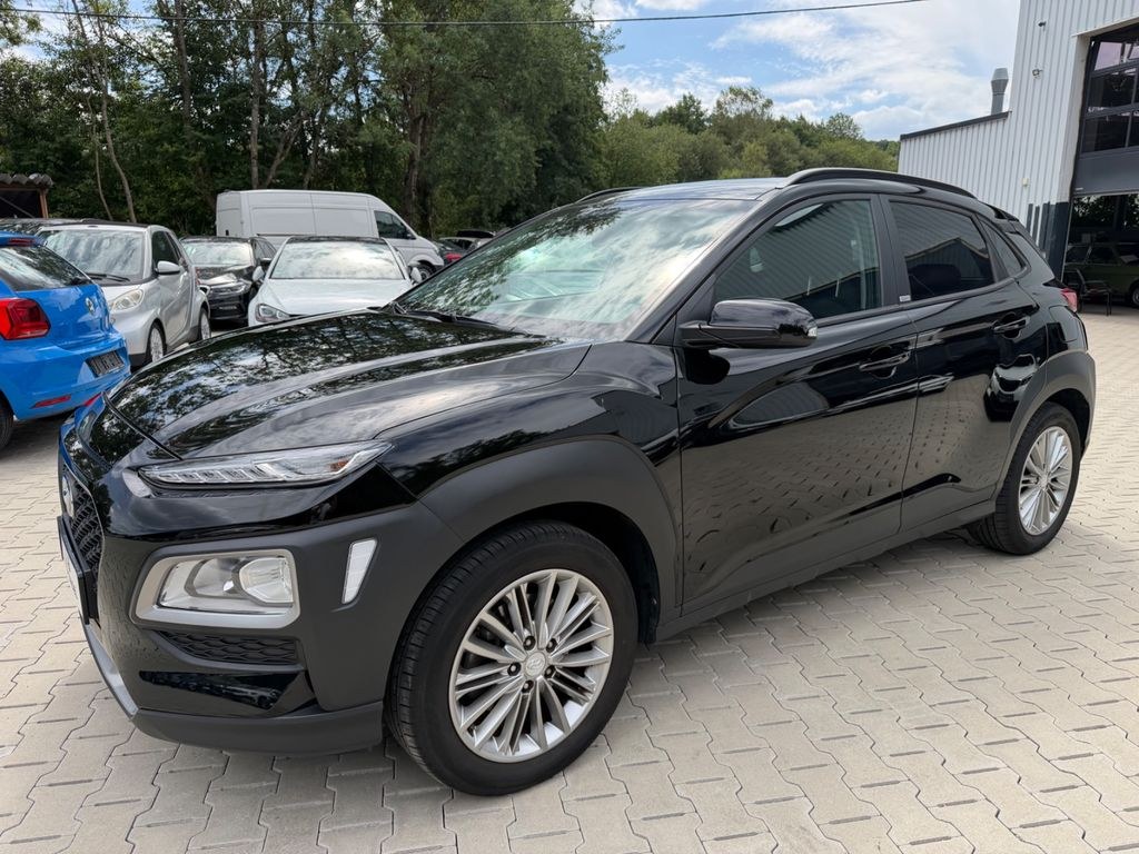 نمای دیگر هیوندای کونا ادونتیج 2WD AHK/کولر/ناوی/65655km!