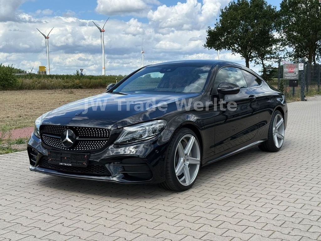 مرسدس بنز C 300d Coupé AMG Multibeam Burmester Keyless 19"