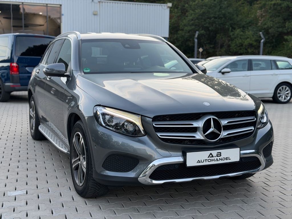 نمای دیگر مرسدس بنز GLC 220 d 4Matic اکسکلوزیو/دوربین/قلاب یدک/LED/104.100km