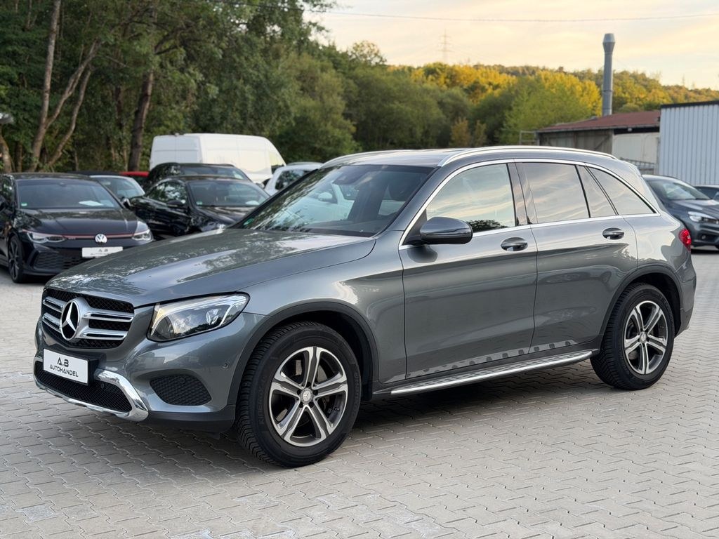 نمای دیگر مرسدس بنز GLC 220 d 4Matic اکسکلوزیو/دوربین/قلاب یدک/LED/104.100km