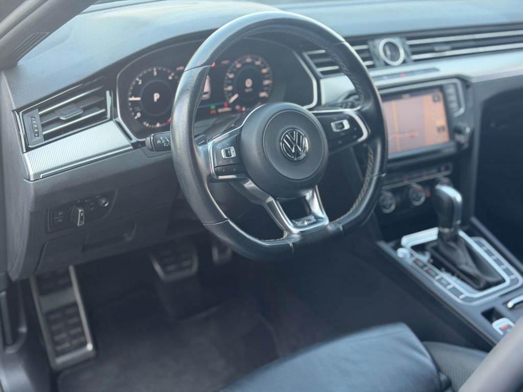 نمای دیگر فولکس واگن Passat Var. R-Line Highline 4Motion HUD Pano