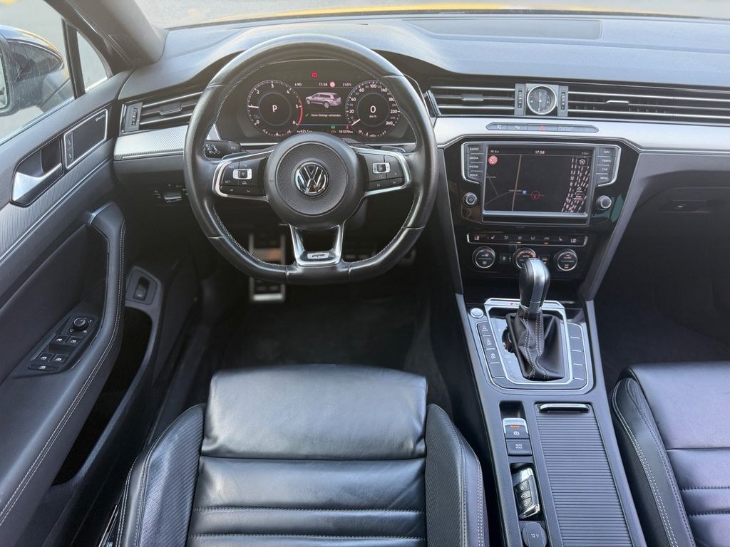 نمای دیگر فولکس واگن Passat Var. R-Line Highline 4Motion HUD Pano