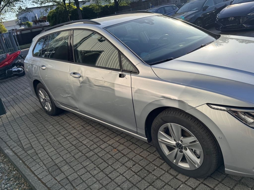 نمای دیگر فولکس واگن گلف 2.0 TDI SCR 85kW DSG لایف واریانت
