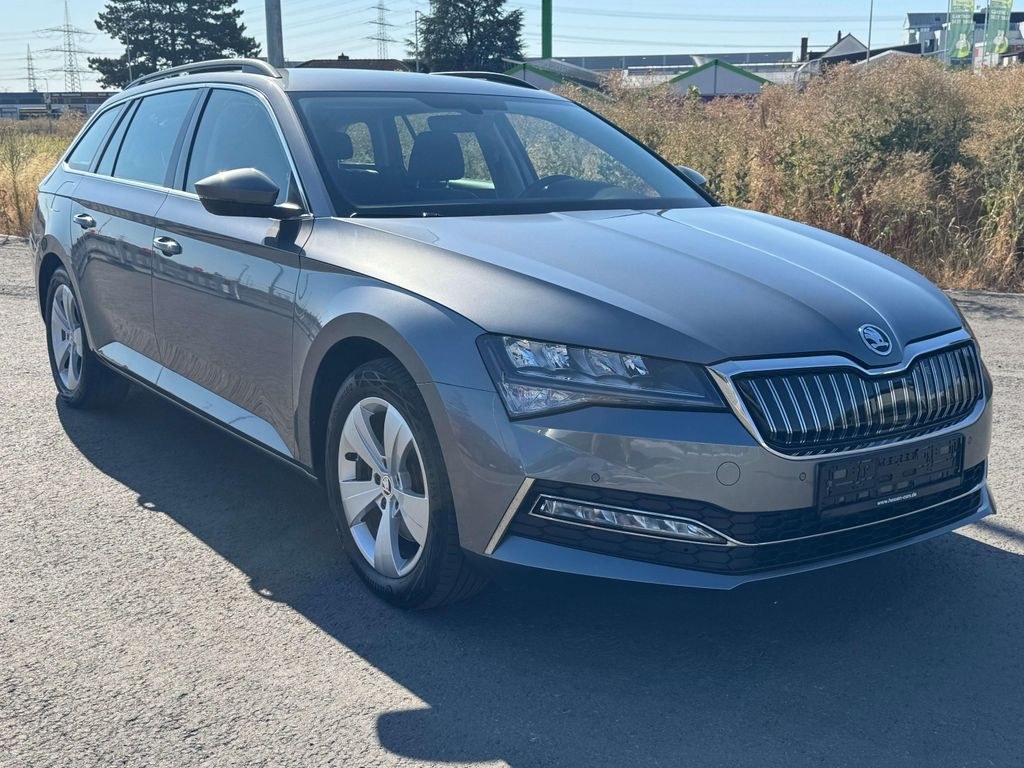 نمای دیگر اشکودا سوپرب کومبی 1.4 TSI iV DSG امبیشن el.Sitze*el