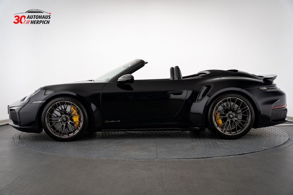 نمای دیگر پورشه 992 .2 Turbo S Cabriolet Inno.D. Lift Burmester