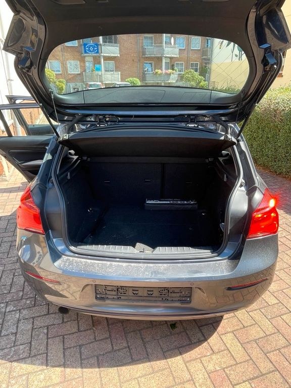 نمای دیگر بی ام و 118 i اسپورت لاین