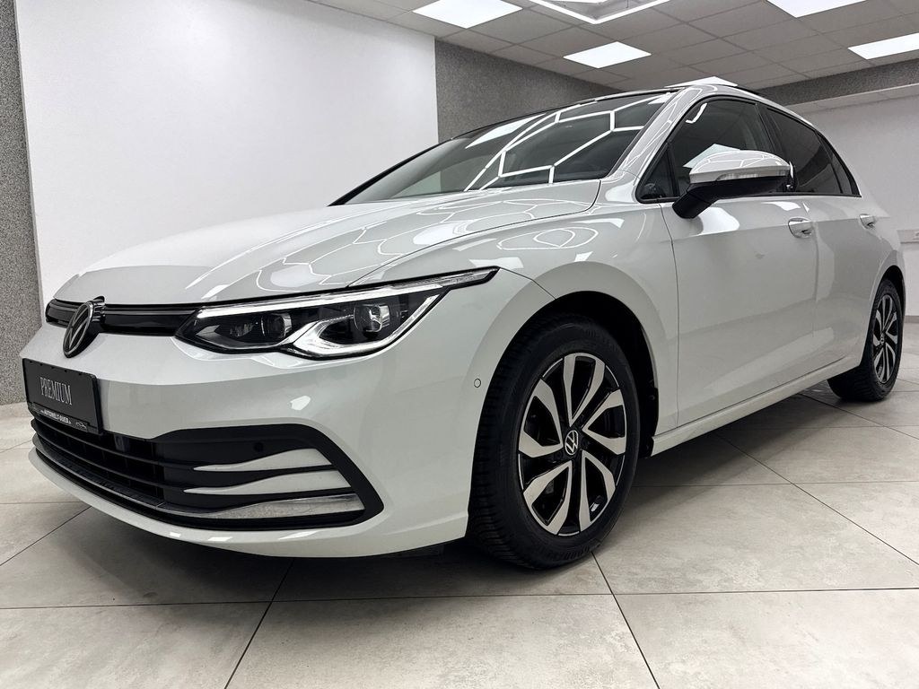 نمای دیگر فولکس واگن گلف 2.0 TDI لایف اکتیو پانو HUD ماتریکس ACC AHK